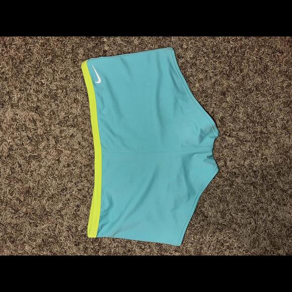 Nike Essential Big Kids' (Girls') T-Crossback Tankini Set - Picture 4 of 15